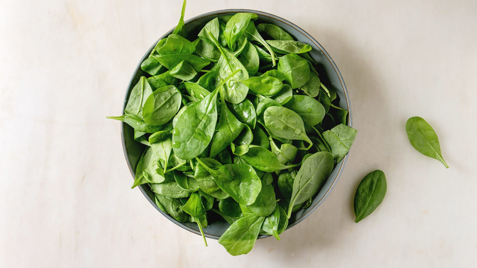 Baby spinach leaves